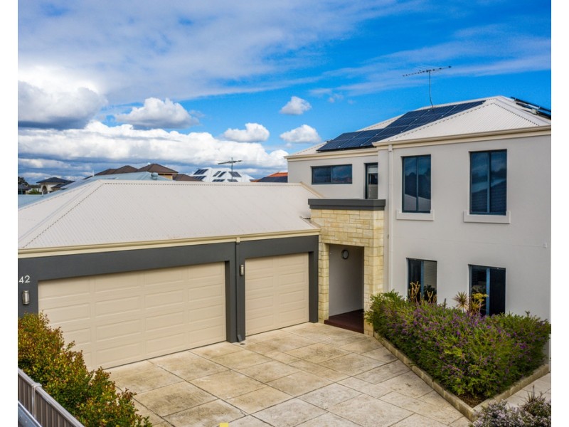 42 Carpenteria Drive, Stirling WA 6021