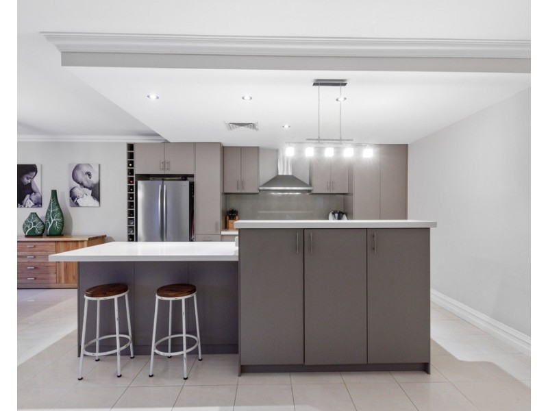 42 Carpenteria Drive, Stirling WA 6021