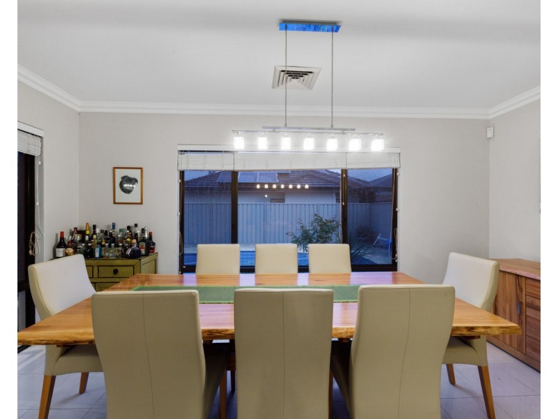 42 Carpenteria Drive, Stirling WA 6021