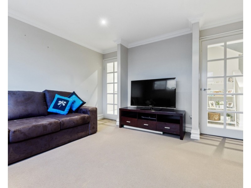 42 Carpenteria Drive, Stirling WA 6021