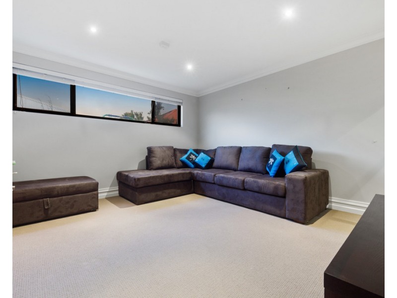 42 Carpenteria Drive, Stirling WA 6021