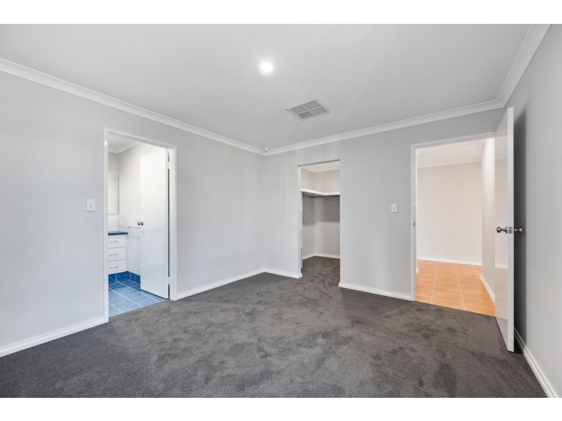 31 Oakdene Drive, Madeley WA 6065