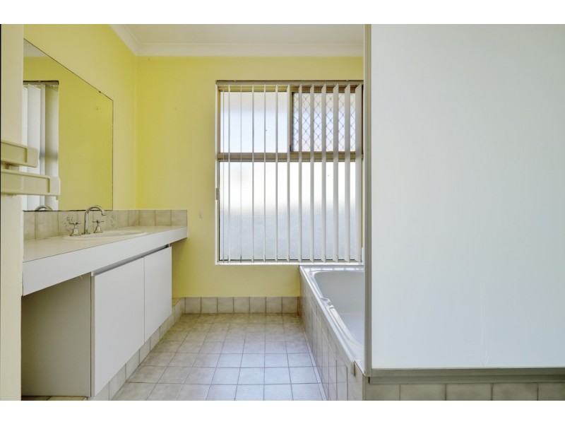 20 Shinners Green, Clarkson WA 6030