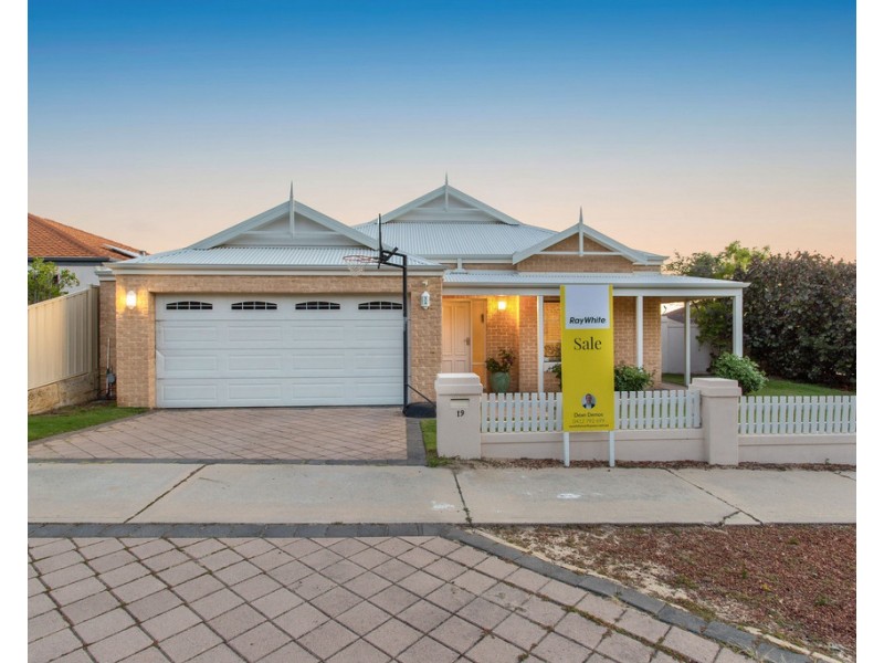 19 Hopper Turn, Madeley WA 6065