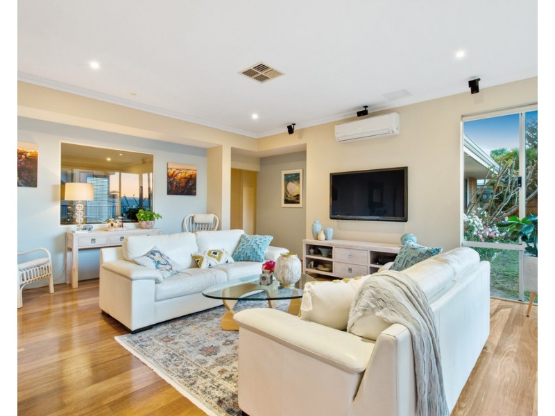 19 Hopper Turn, Madeley WA 6065