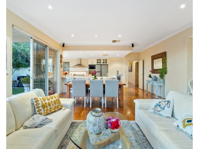 19 Hopper Turn, Madeley WA 6065