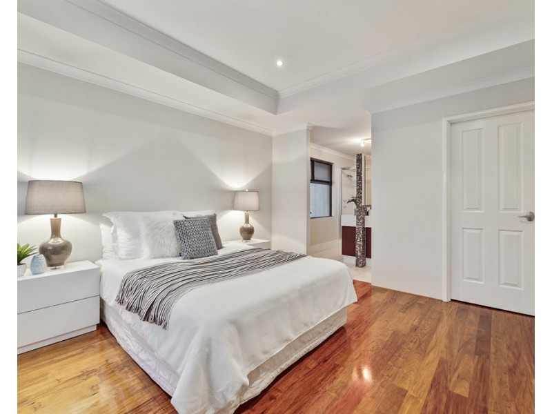 7 Sandrigo Way, Stirling WA 6021