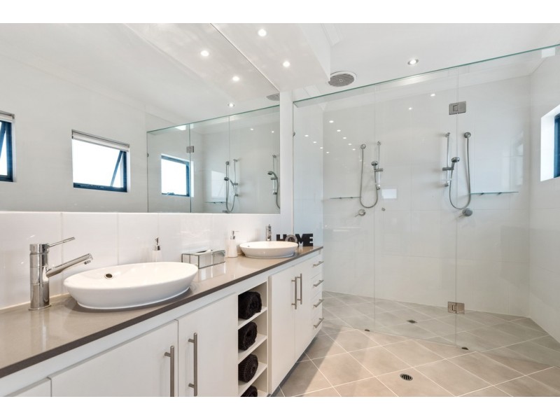 21 Cherrytree Gardens, Stirling WA 6021