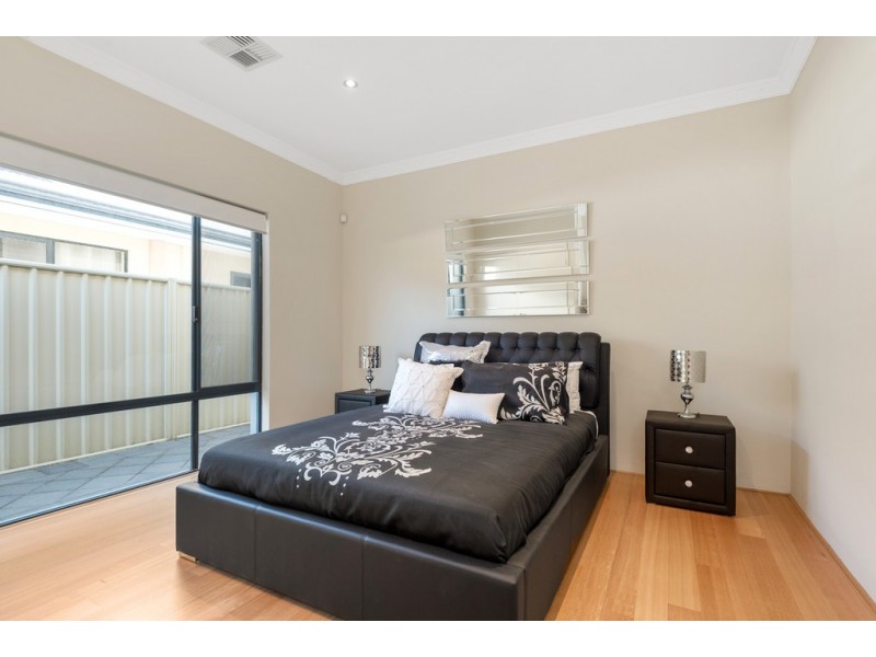 21 Cherrytree Gardens, Stirling WA 6021