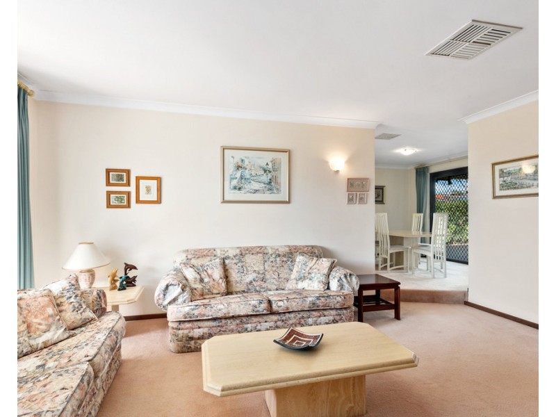 61 Hayfield Way, Duncraig WA 6023