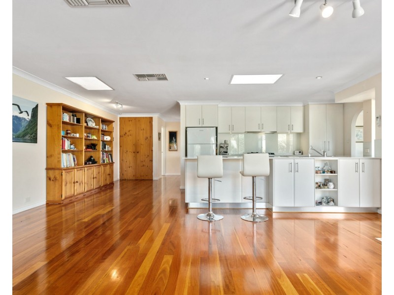 61 Hayfield Way, Duncraig WA 6023