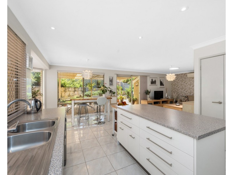 19 Darvel Close, Kinross WA 6028