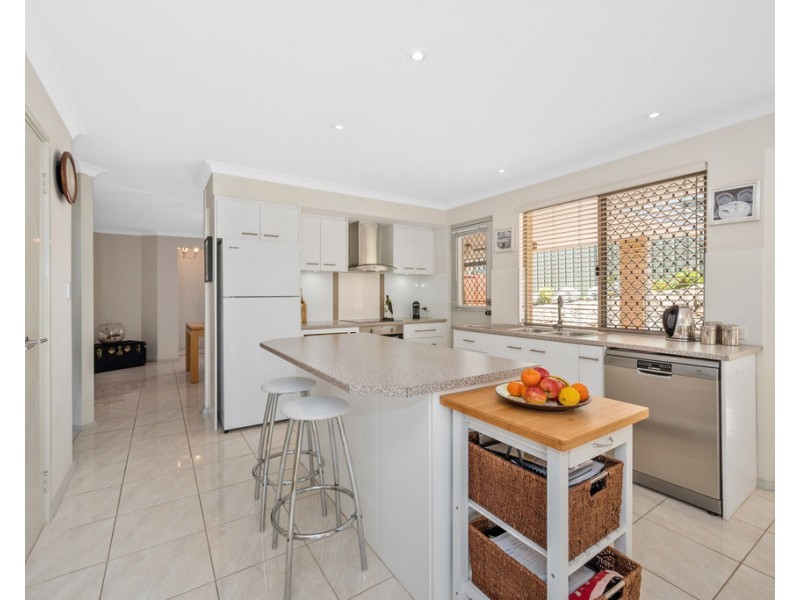 19 Darvel Close, Kinross WA 6028