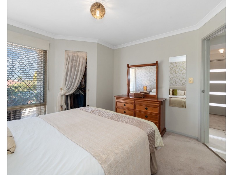 19 Darvel Close, Kinross WA 6028