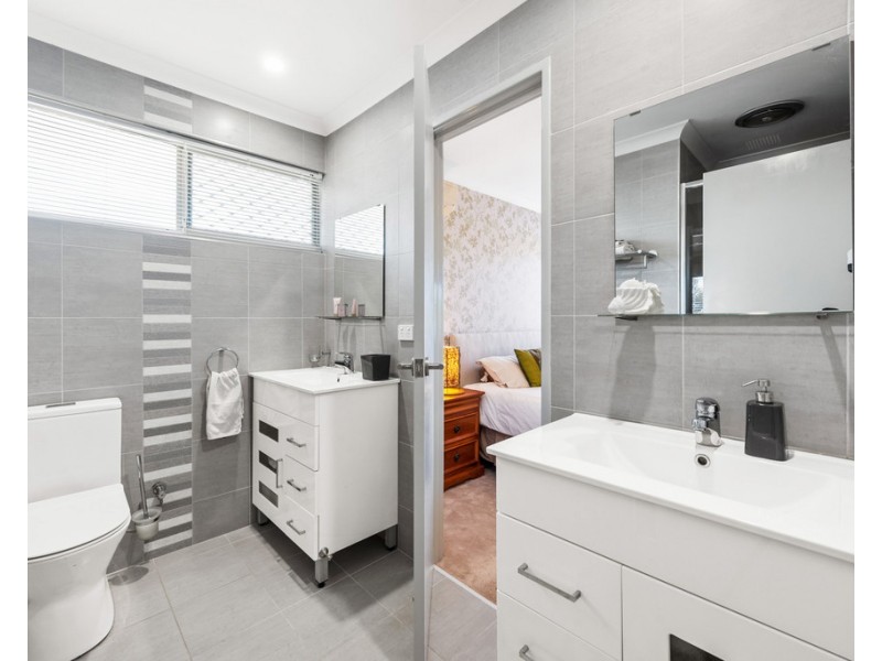 19 Darvel Close, Kinross WA 6028