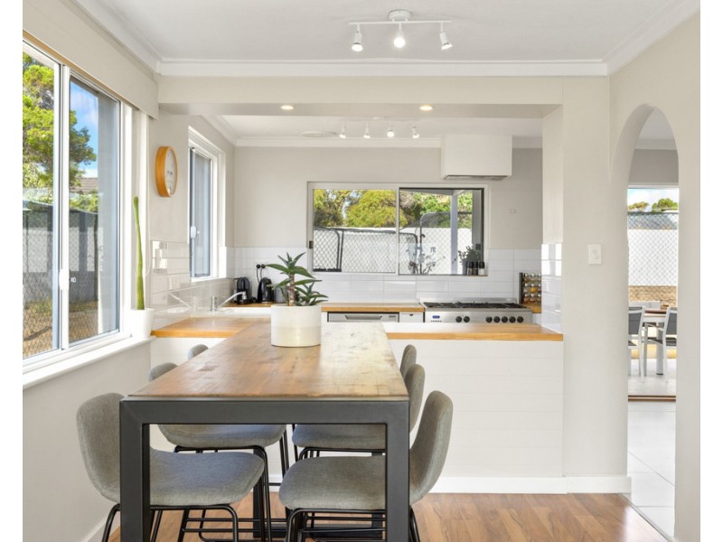 61 Bridgewater Drive, Kallaroo WA 6025