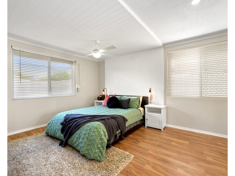 61 Bridgewater Drive, Kallaroo WA 6025