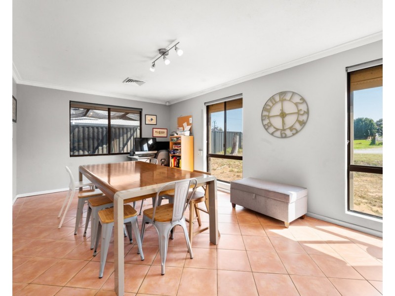 6 Kalyba Place, Duncraig WA 6023