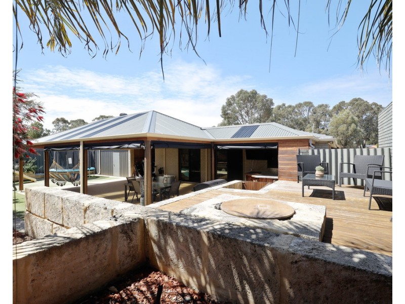 17 Fontley Road, Kingsley WA 6026