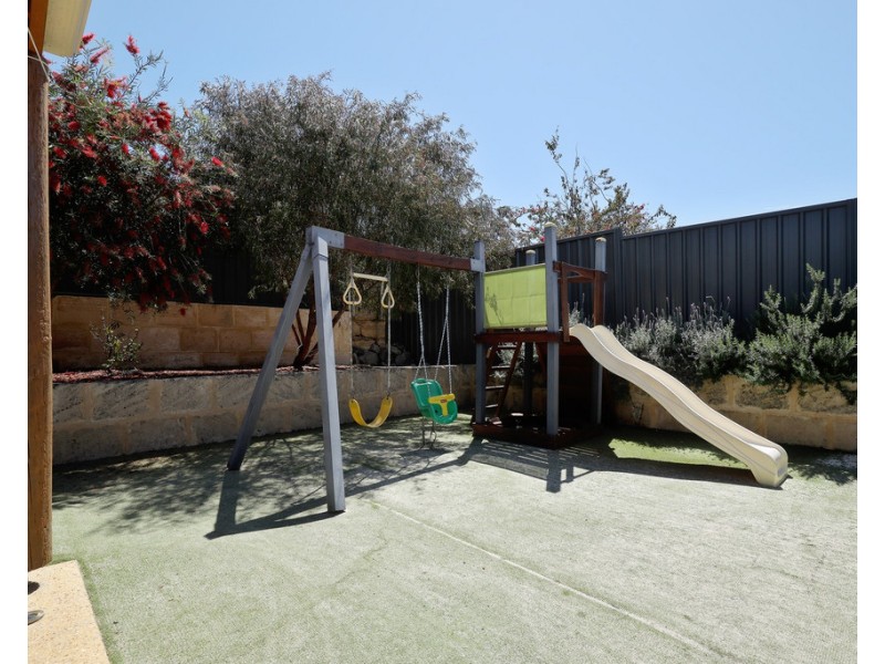 17 Fontley Road, Kingsley WA 6026