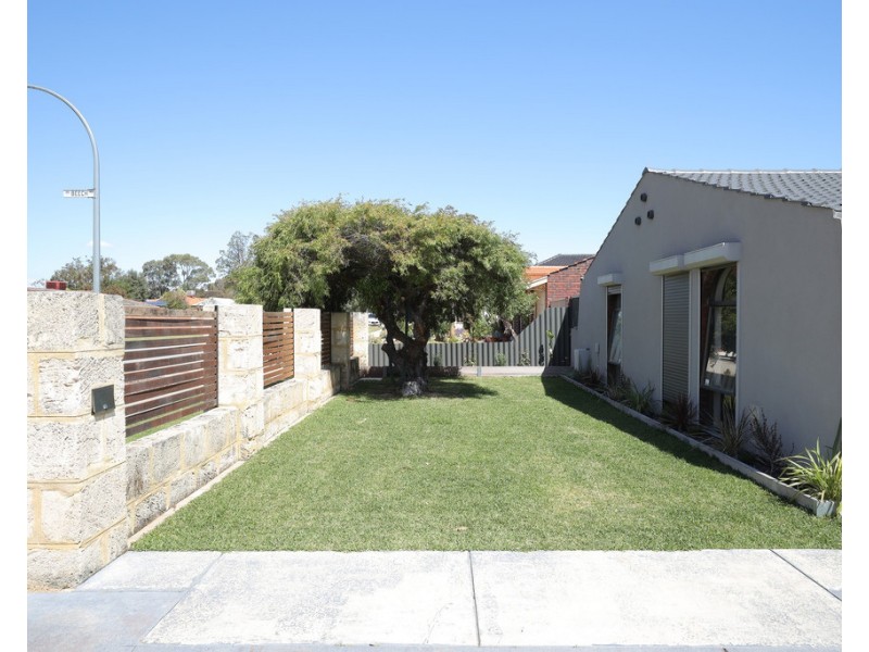 17 Fontley Road, Kingsley WA 6026