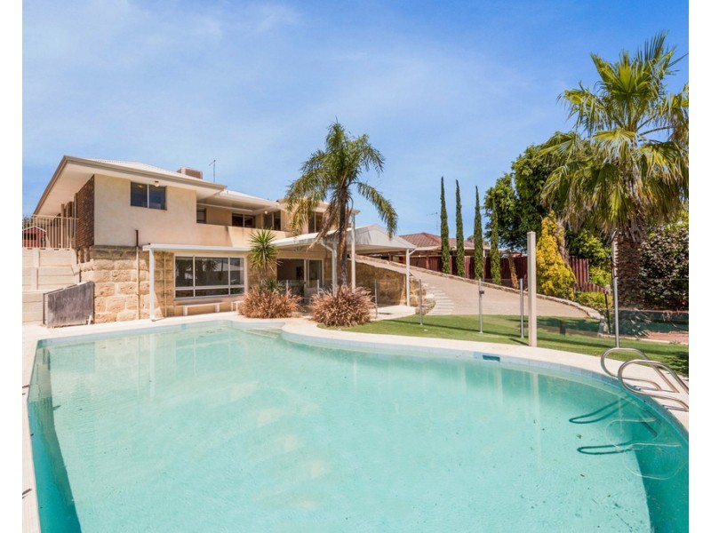 138 Bridgewater Drive, Kallaroo WA 6025