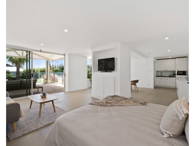 138 Bridgewater Drive, Kallaroo WA 6025