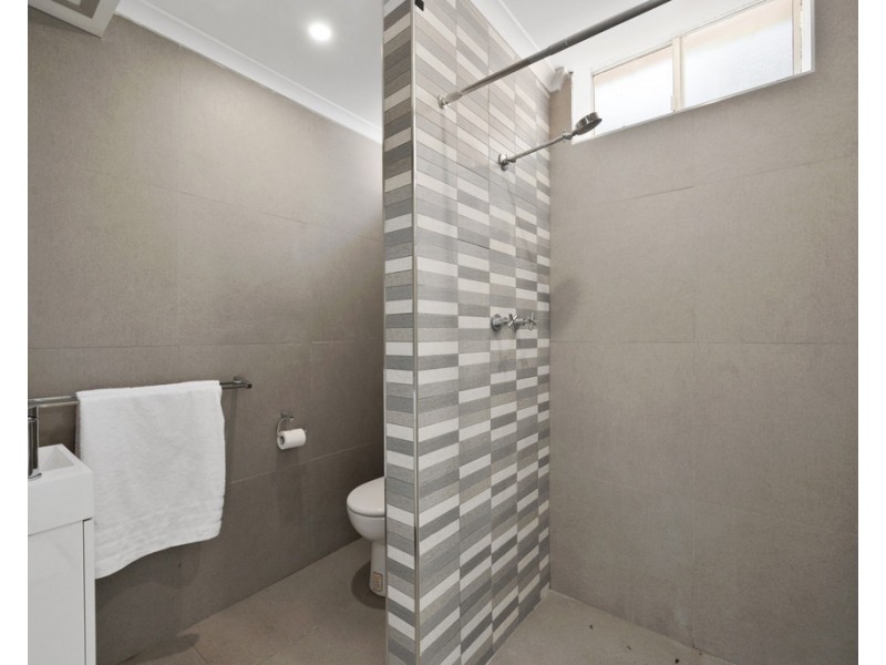 138 Bridgewater Drive, Kallaroo WA 6025