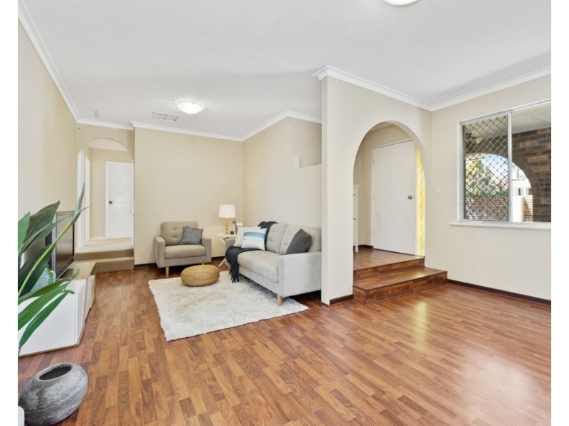 138 Bridgewater Drive, Kallaroo WA 6025