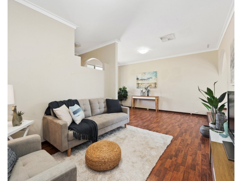 138 Bridgewater Drive, Kallaroo WA 6025