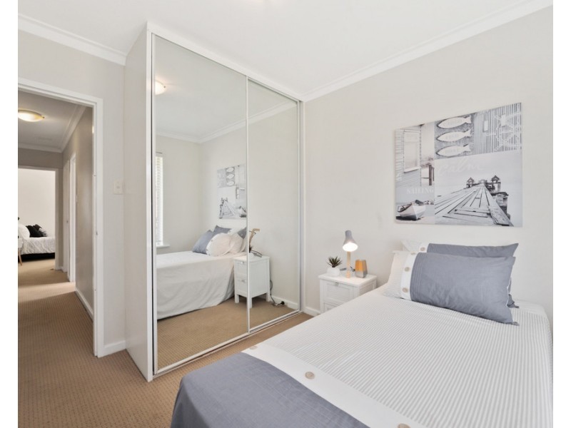 138 Bridgewater Drive, Kallaroo WA 6025