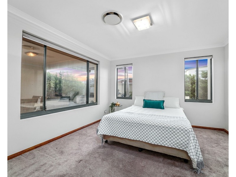 15 Como Way, Stirling WA 6021