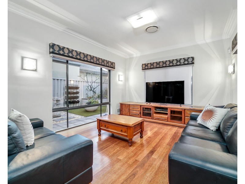 15 Como Way, Stirling WA 6021