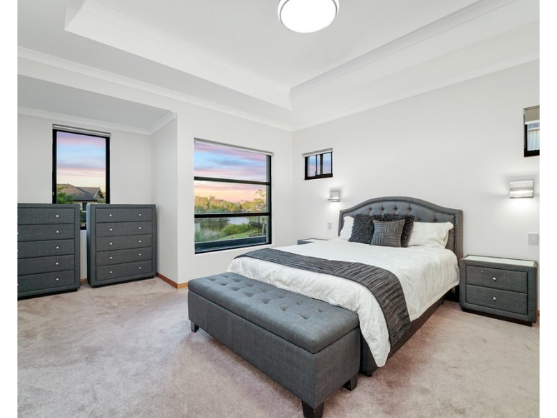 15 Como Way, Stirling WA 6021