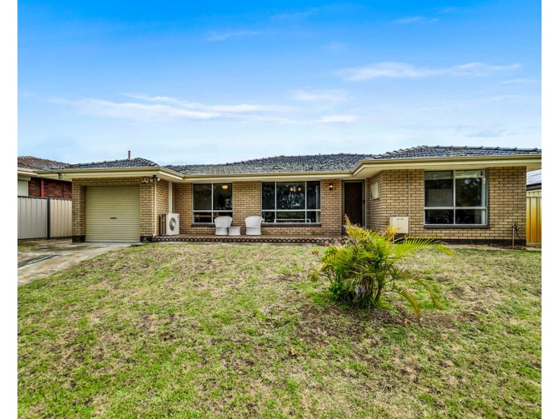 4 Coatelan Drive, Stirling WA 6021