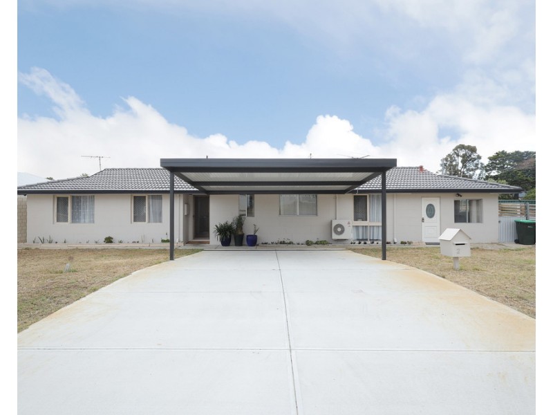 2 Mayflower Crescent, Craigie WA 6025