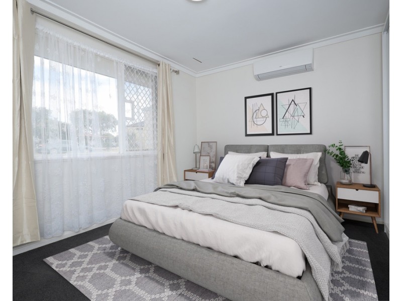 2 Mayflower Crescent, Craigie WA 6025