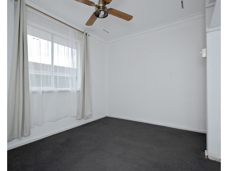 2 Mayflower Crescent, Craigie WA 6025