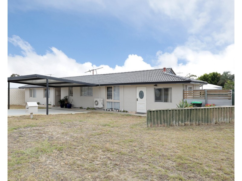 2 Mayflower Crescent, Craigie WA 6025