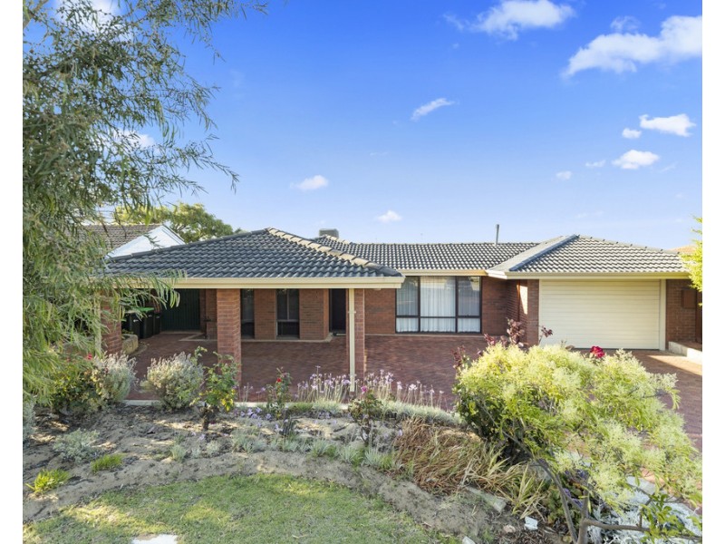 25 Maybud Road, Duncraig WA 6023