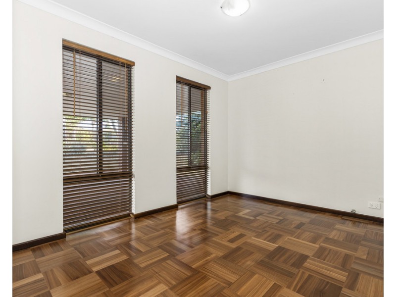 25 Maybud Road, Duncraig WA 6023