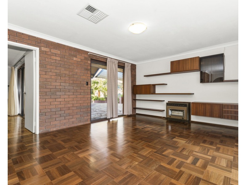 25 Maybud Road, Duncraig WA 6023