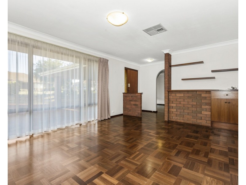 25 Maybud Road, Duncraig WA 6023