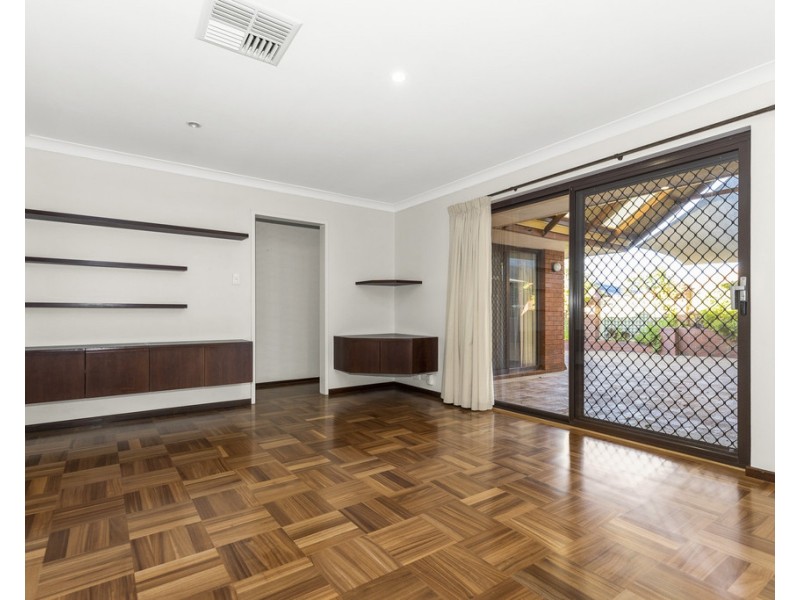 25 Maybud Road, Duncraig WA 6023