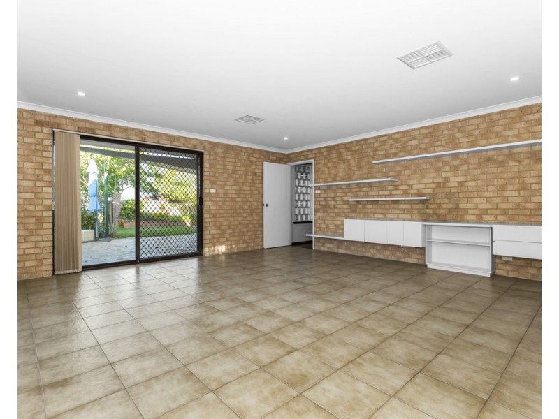 25 Maybud Road, Duncraig WA 6023