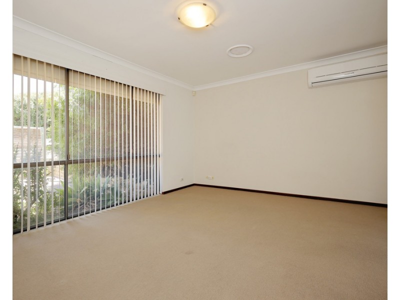 6 Dania Close, Craigie WA 6025