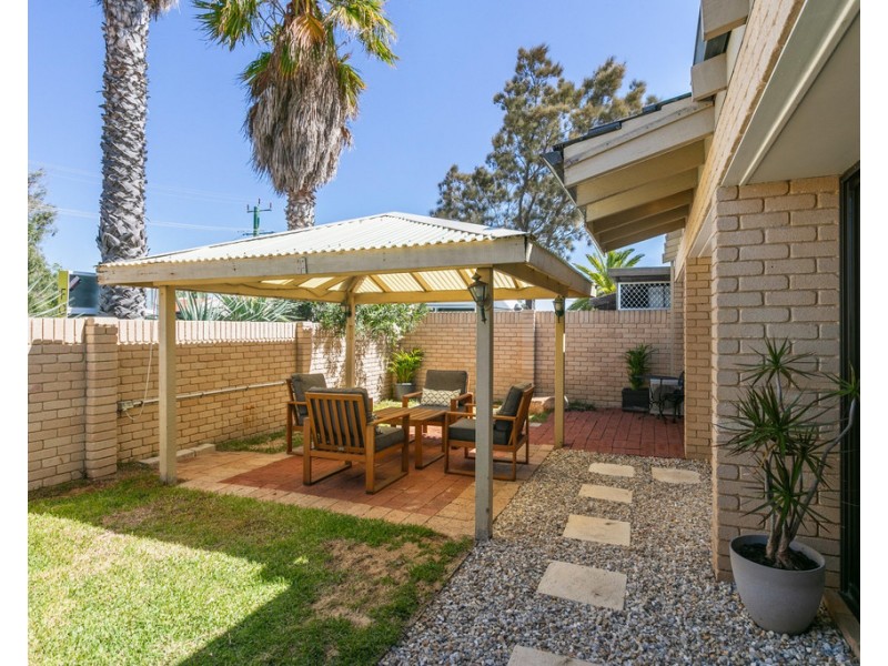 9a Maritana Road, Kallaroo WA 6025