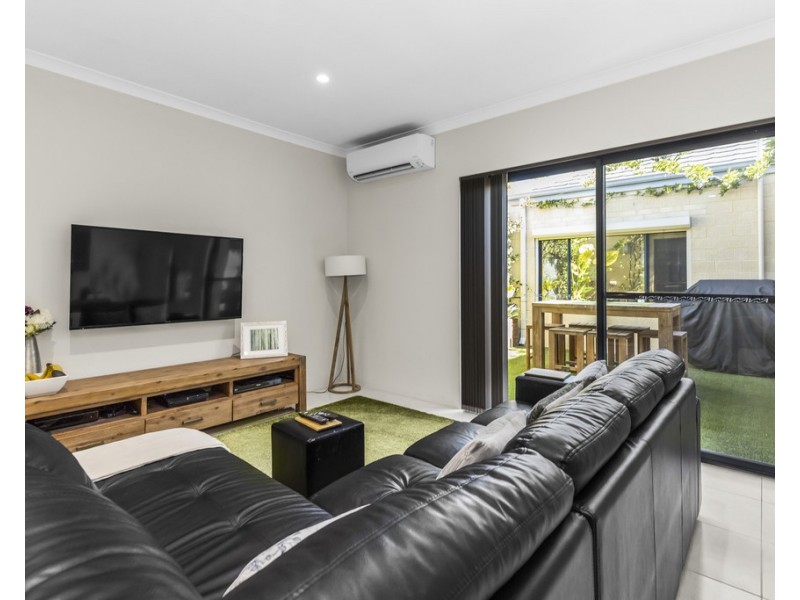 9 Kersley Avenue, Ellenbrook WA 6069