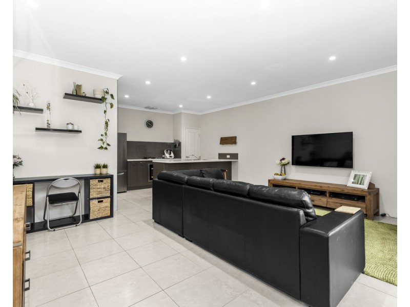 9 Kersley Avenue, Ellenbrook WA 6069