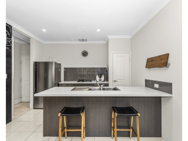 9 Kersley Avenue, Ellenbrook WA 6069